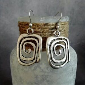 Silver Swirl Drop Dangle Earrings Vintage Boho Style Nwt